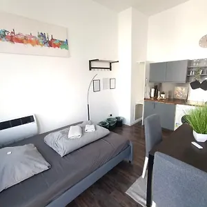 https://augsburg-apartment-wifi-near-university.com-bavaria.com
